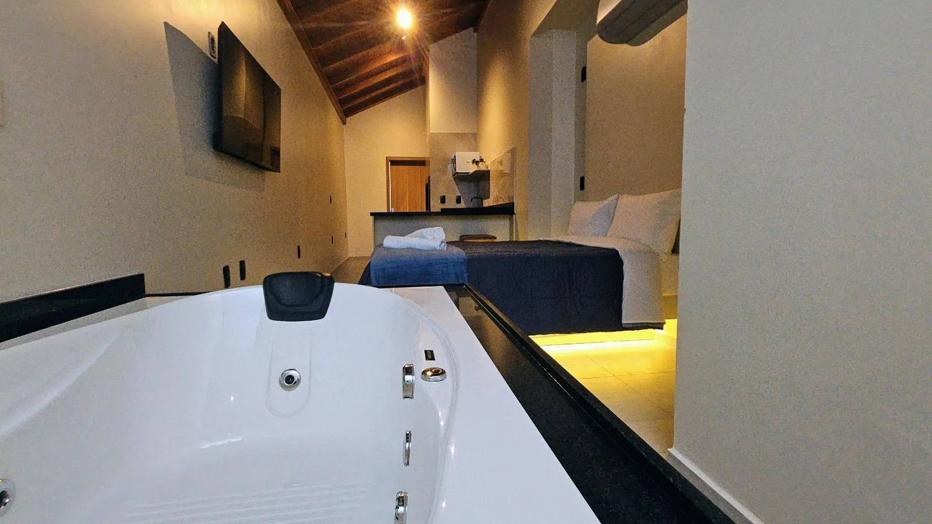 Loft Com Hidro Casal, Ar Cond/Lareira, Churrasqueira Gourmet Penha  Brezilya