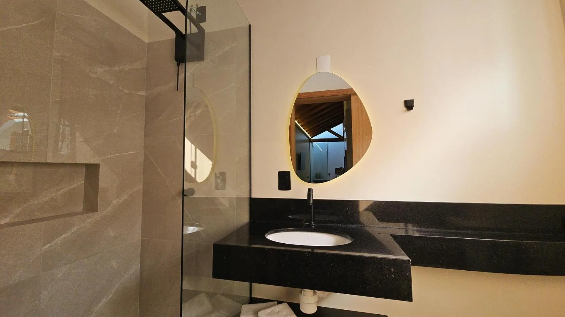 Loft Com Hidro Casal, Ar Cond/Lareira, Churrasqueira Gourmet Penha 0*,  Brazília